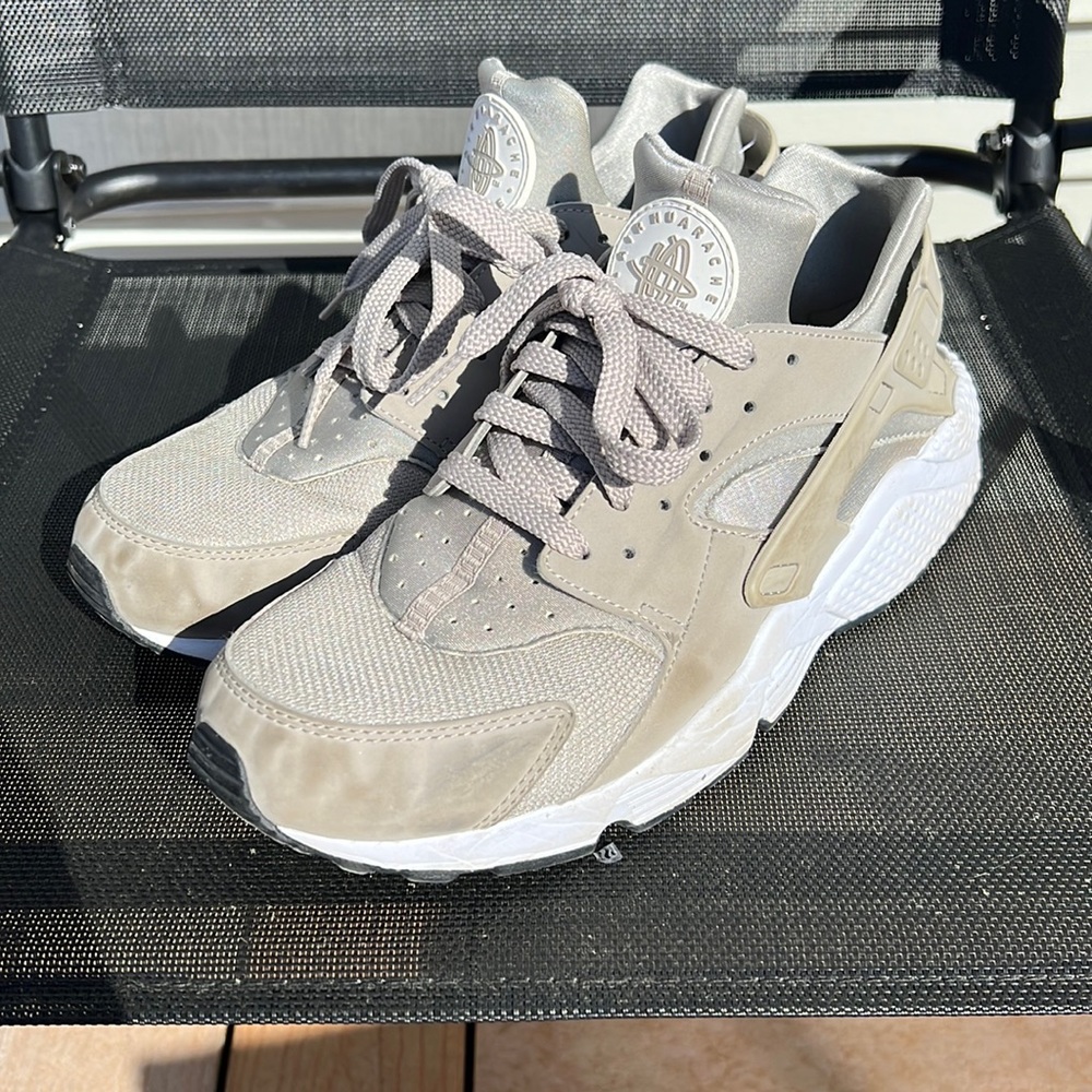Nike air sneakers